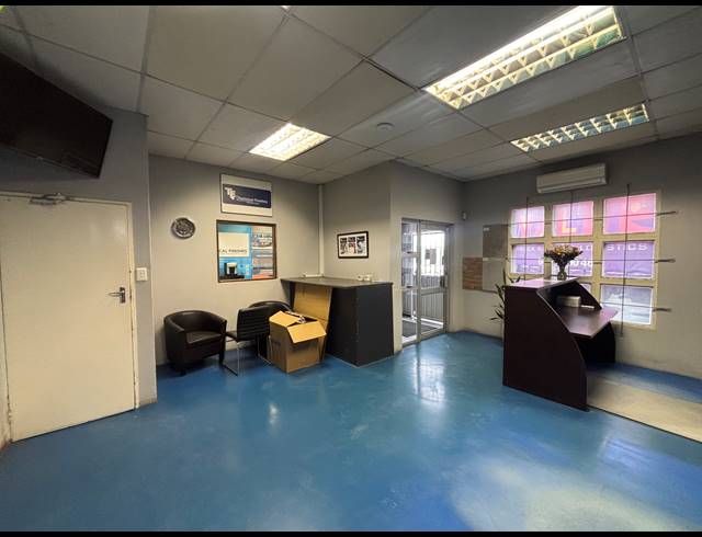 2,356M² WAREHOUSE TO LET IN EPPING INDUSTRIAL